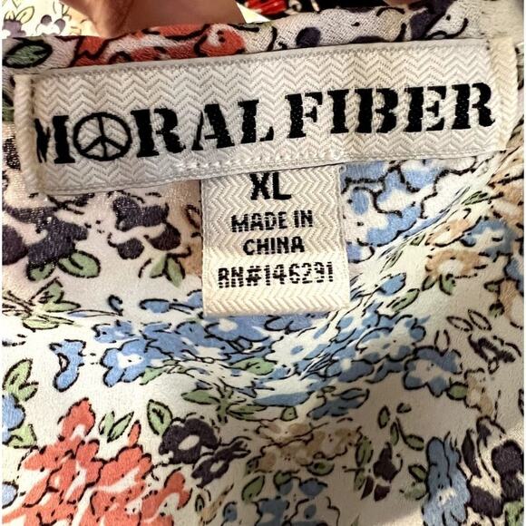Moral Fiber Blouse Top Shirt Size XL Floral Tie front Ballon Sleeve open slit on - Picture 4 of 11